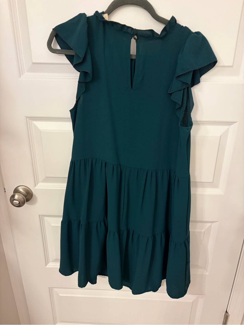 Green Ruffle Sleeve Tiered Dress - Picture 2 of 2